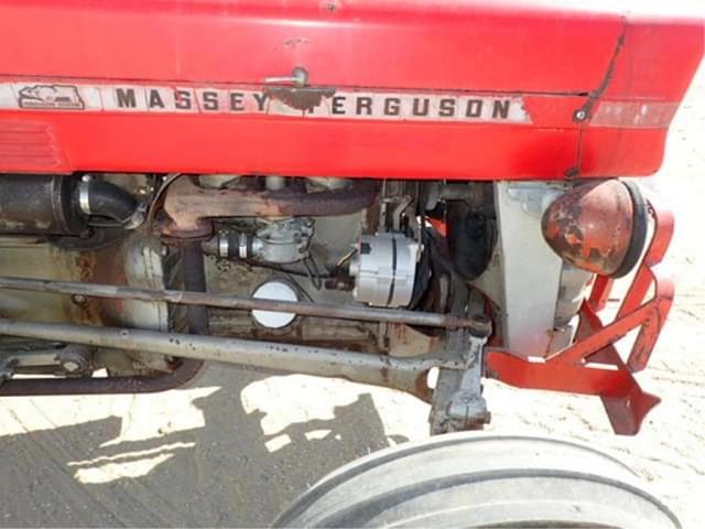 Image of Massey Ferguson 135 equipment image 2