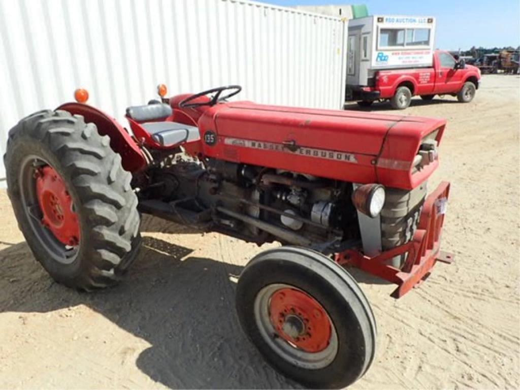 Image of Massey Ferguson 135 Primary image