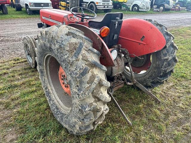 Image of Massey Ferguson 135 equipment image 4