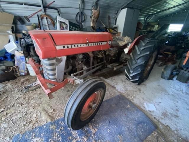 Image of Massey Ferguson 135 equipment image 2