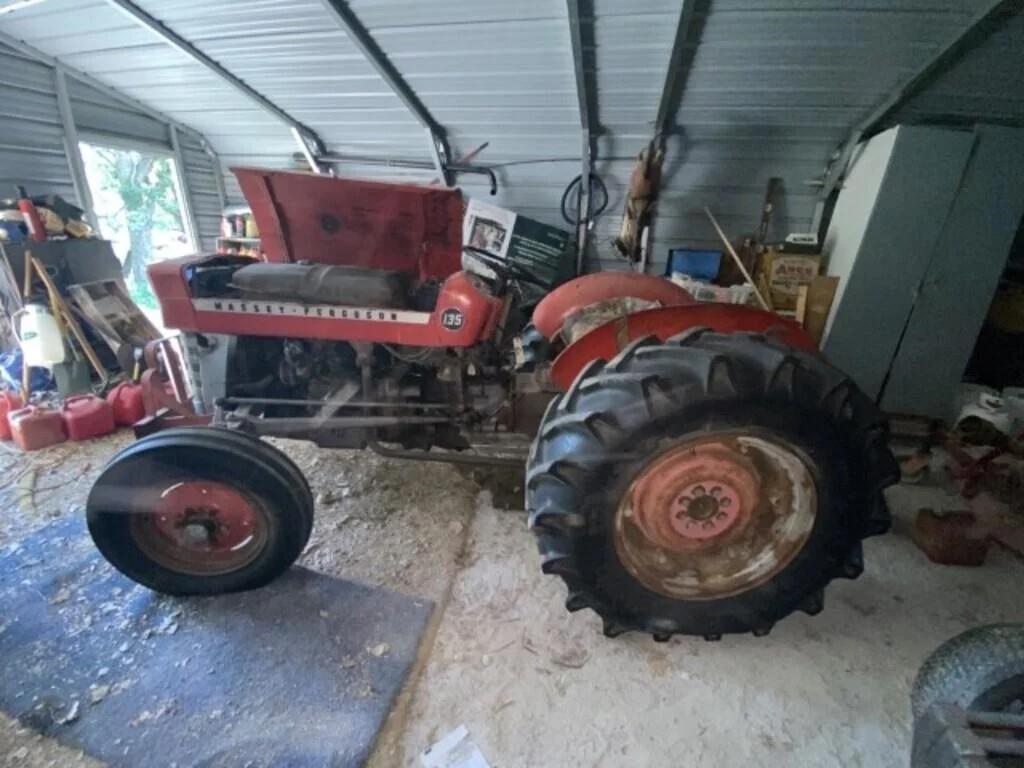 Image of Massey Ferguson 135 Primary image