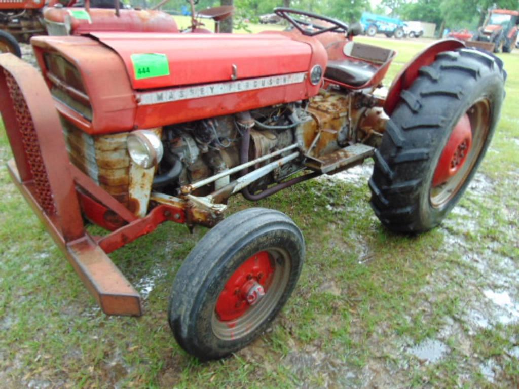 Image of Massey Ferguson 135 Primary image