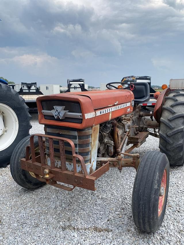 Image of Massey Ferguson 135 equipment image 2