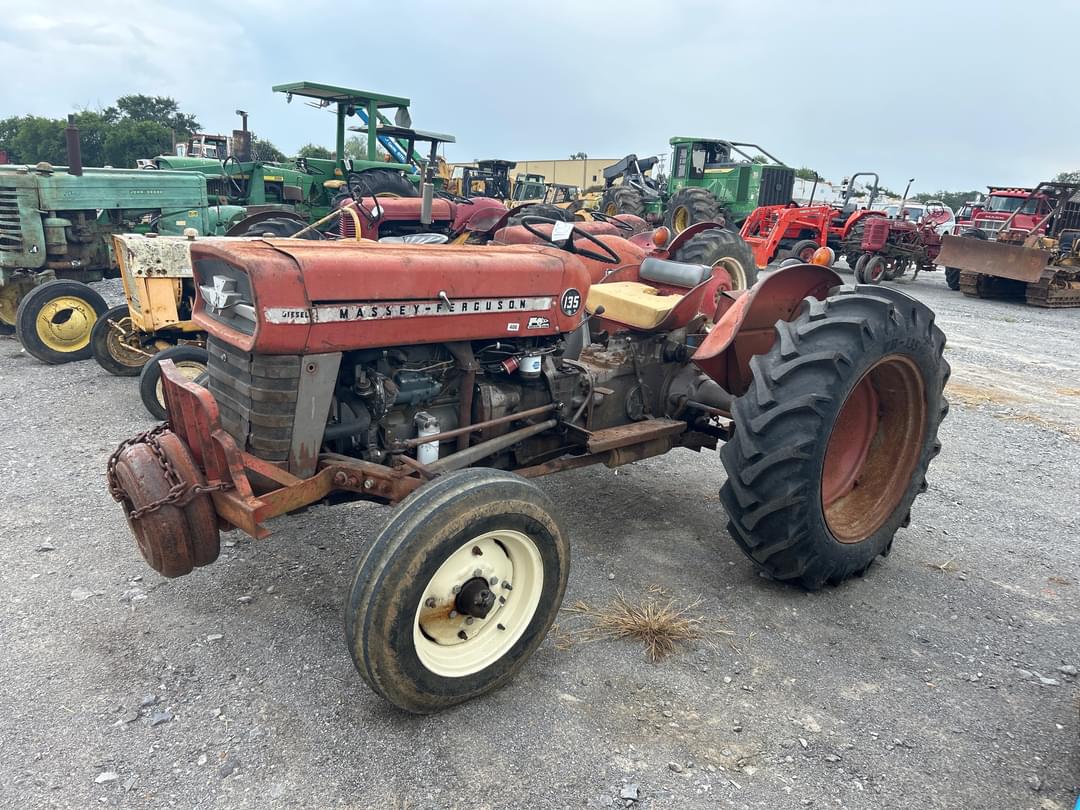 Image of Massey Ferguson 135 Primary image