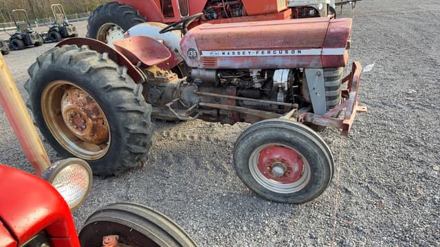 Image of Massey Ferguson 135 equipment image 4