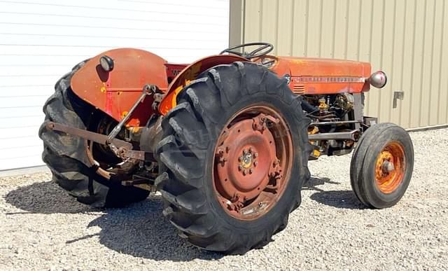 Image of Massey Ferguson 135 equipment image 4