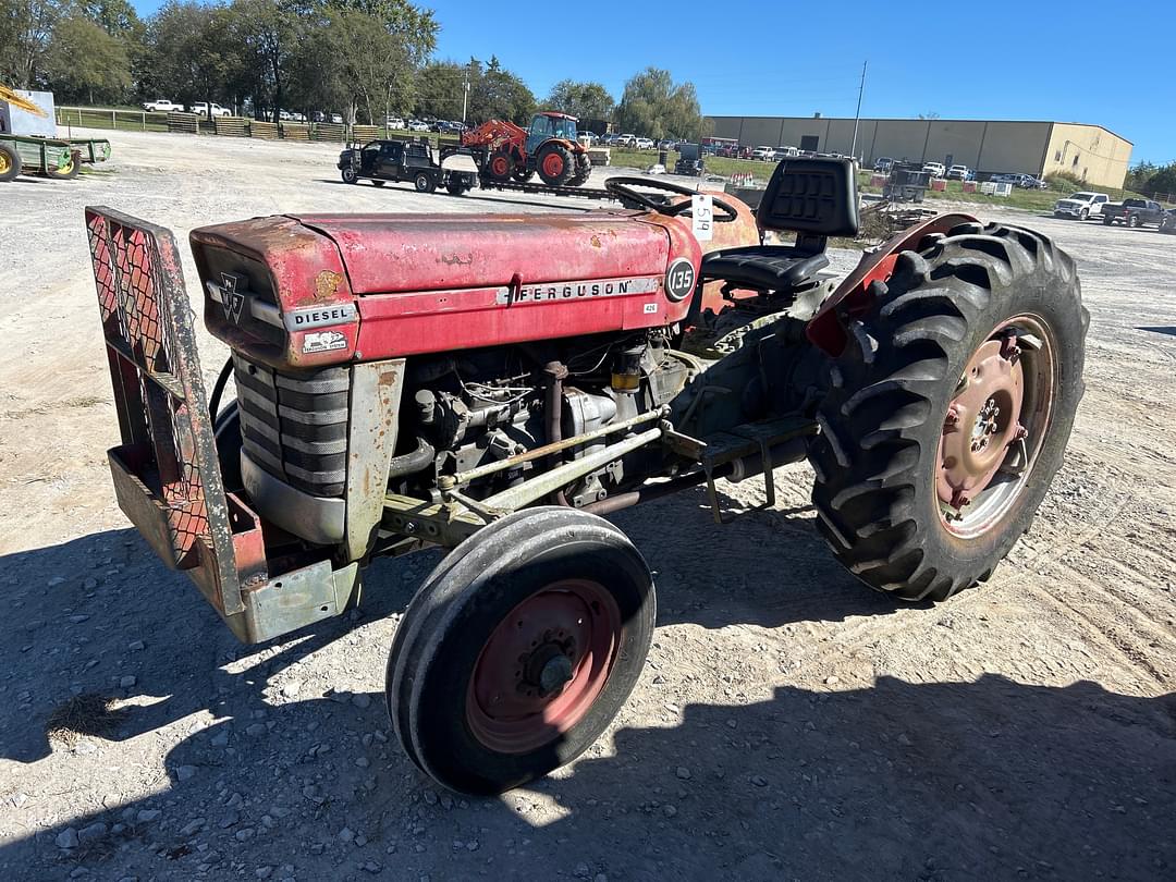 Image of Massey Ferguson 135 Primary image