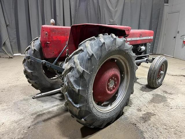 Image of Massey Ferguson 135 equipment image 4