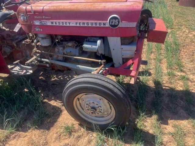 Image of Massey Ferguson 135 equipment image 1