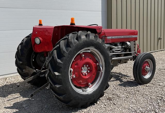 Image of Massey Ferguson 135 equipment image 4