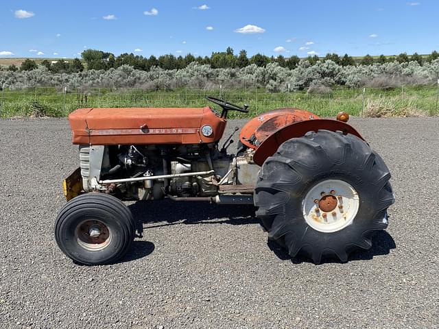 Image of Massey Ferguson 135 equipment image 2