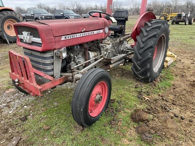 Image of Massey Ferguson 135 equipment image 2