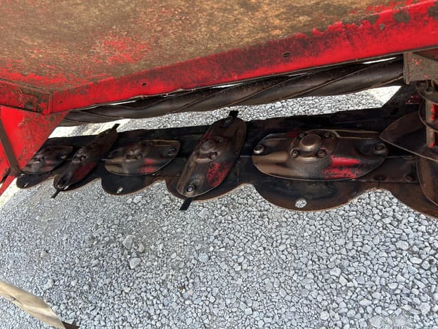 Image of Massey Ferguson 1372 equipment image 2