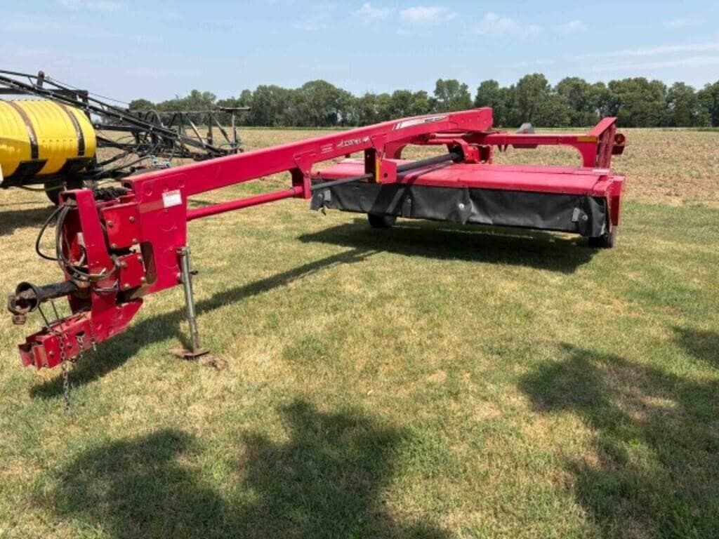 Image of Massey Ferguson 1372 Primary image
