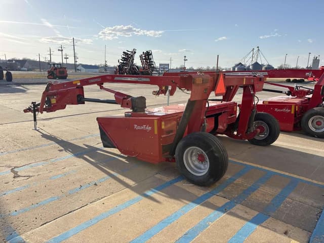 Image of Massey Ferguson 1373 equipment image 3