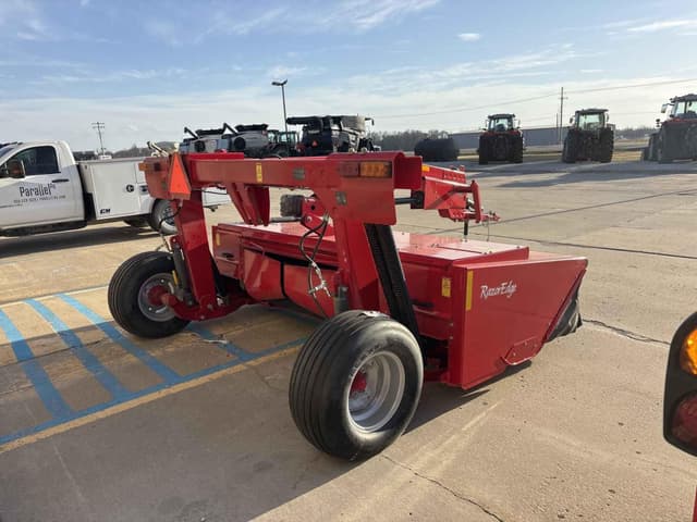 Image of Massey Ferguson 1373 equipment image 1
