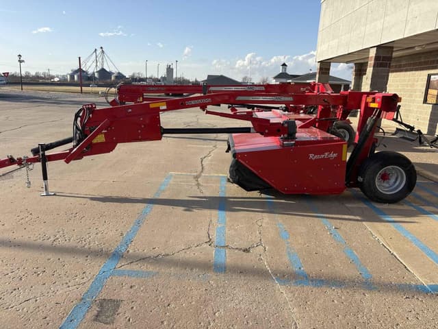 Image of Massey Ferguson 1373 equipment image 4