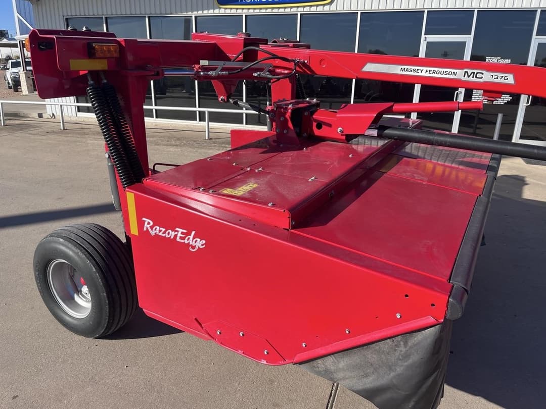 Image of Massey Ferguson 1376 Primary Image