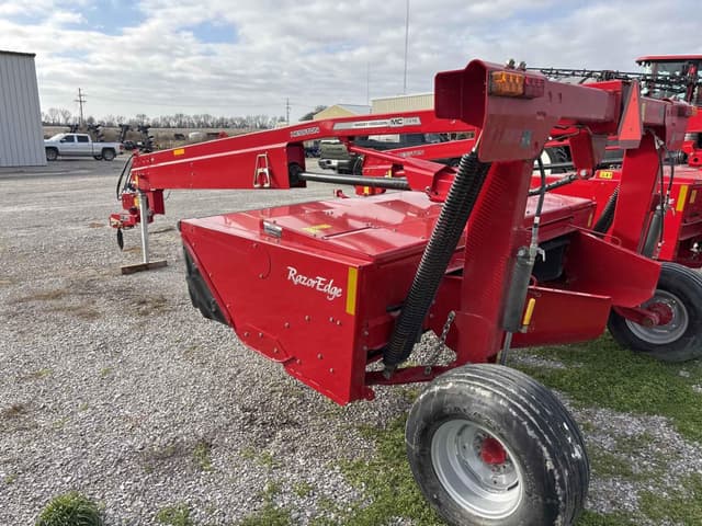 Image of Massey Ferguson 1376 equipment image 3
