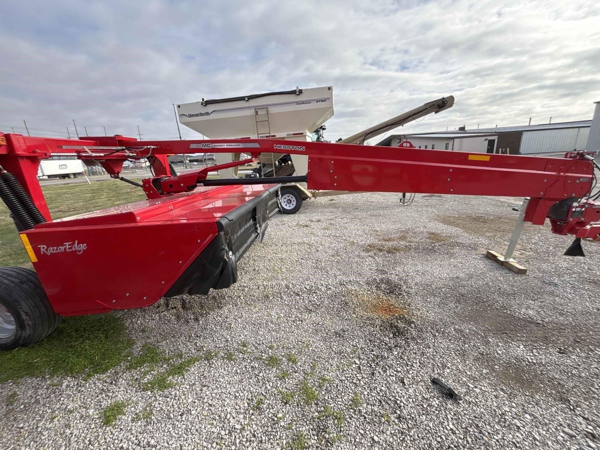 Main image Massey Ferguson 1376