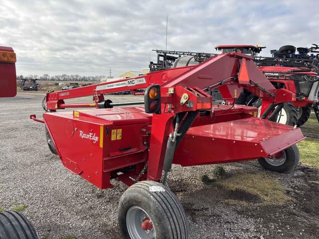 Image of Massey Ferguson 1393 equipment image 3