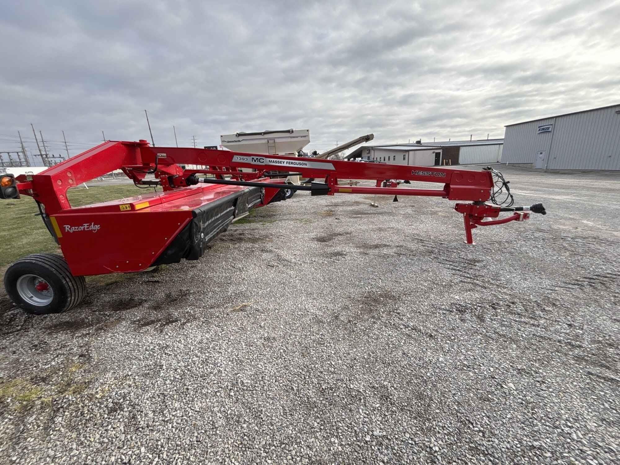 Main image Massey Ferguson 1393