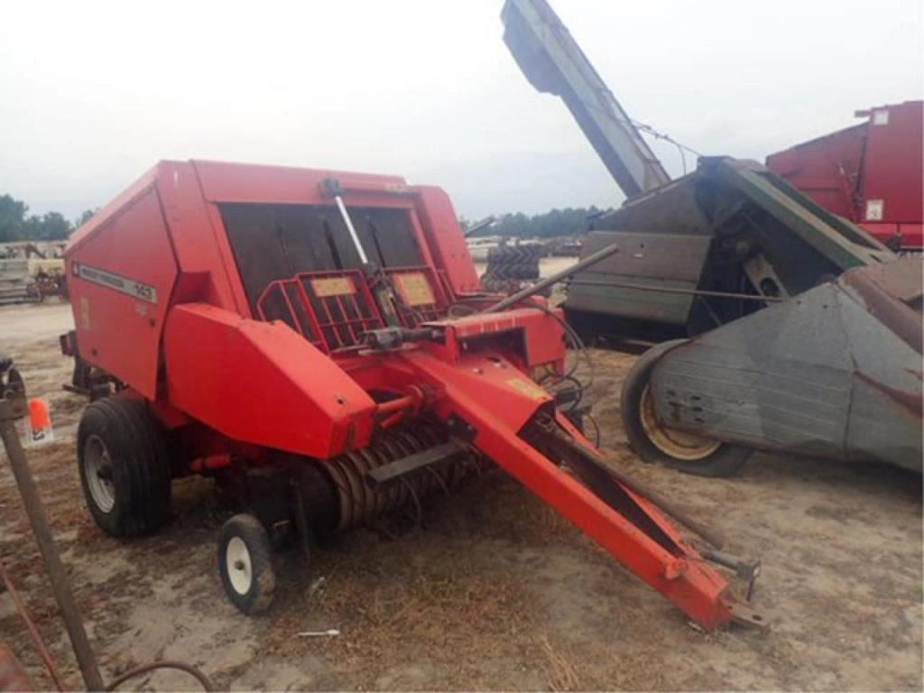 Image of Massey Ferguson 143 Primary image