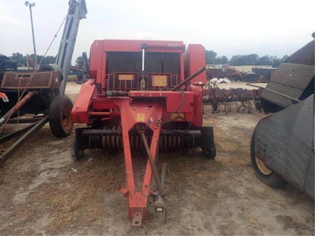Image of Massey Ferguson 143 equipment image 1