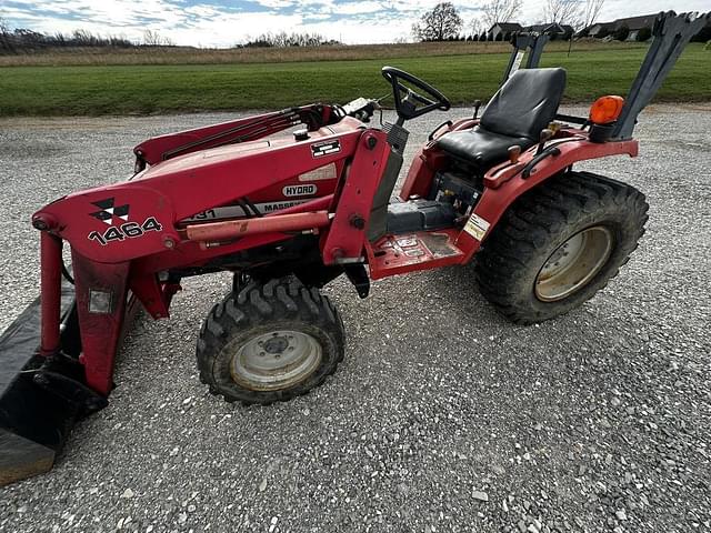 Image of Massey Ferguson 1431 equipment image 1