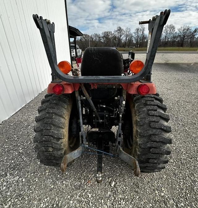 Image of Massey Ferguson 1431 equipment image 4