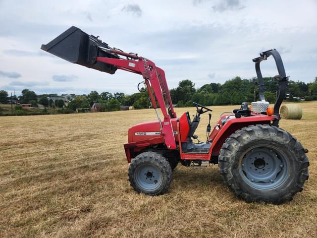 Image of Massey Ferguson 1440 equipment image 2