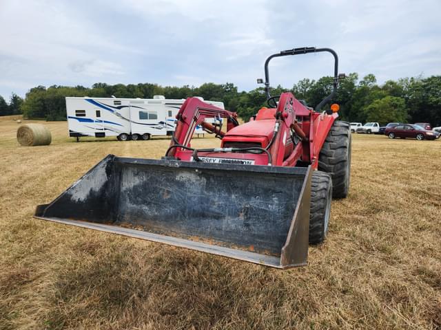 Image of Massey Ferguson 1440 equipment image 3