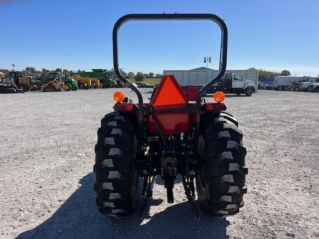 Image of Massey Ferguson 1440V equipment image 3