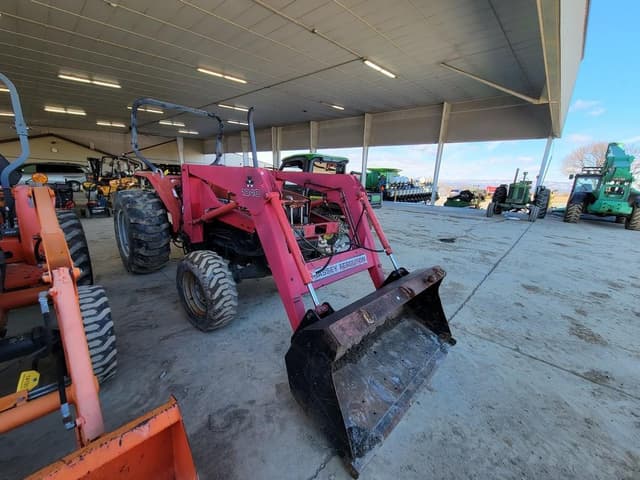 Image of Massey Ferguson 1455V equipment image 1
