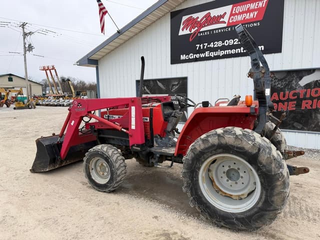 Image of Massey Ferguson 1455V equipment image 2