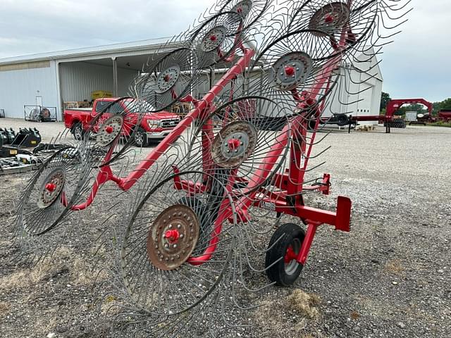 Image of Massey Ferguson 1510 equipment image 4