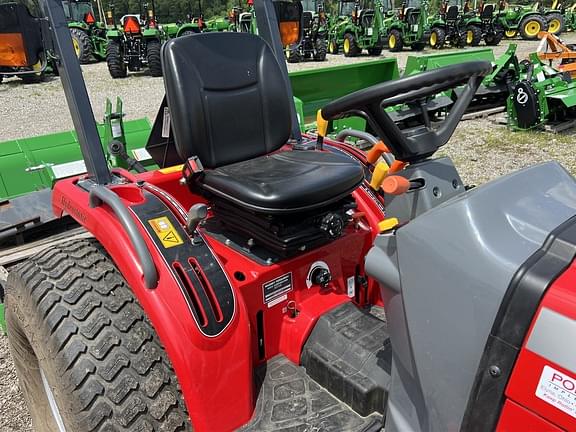 Image of Massey Ferguson 1526 equipment image 2