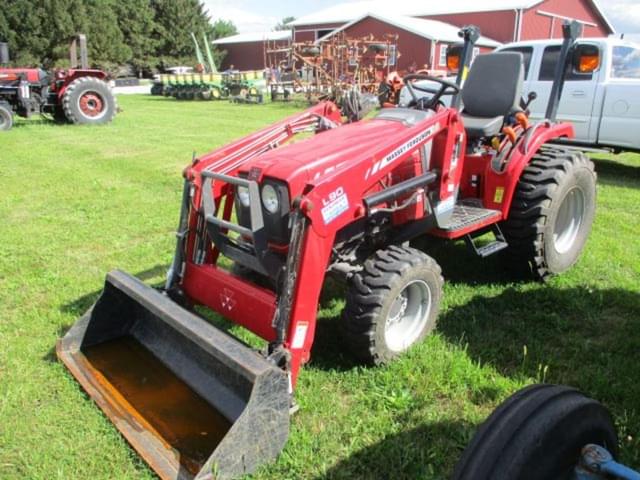 Image of Massey Ferguson 1526 equipment image 1
