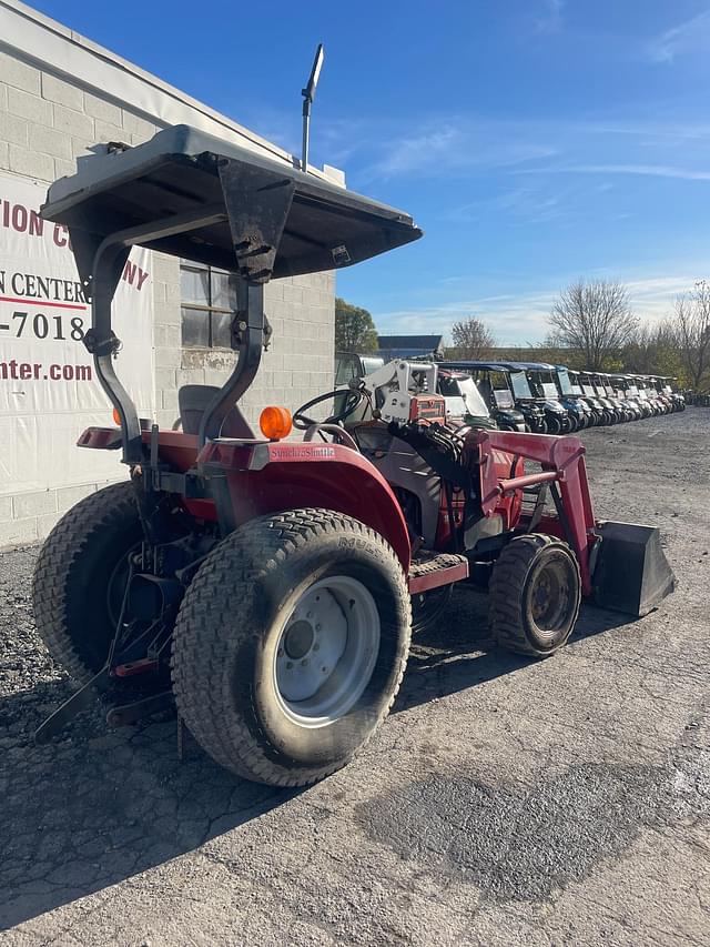 Image of Massey Ferguson 1533 equipment image 3