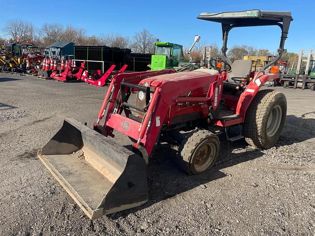 Image of Massey Ferguson 1533 equipment image 1