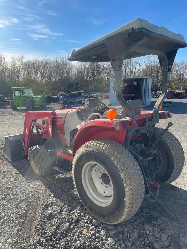 Image of Massey Ferguson 1533 equipment image 2