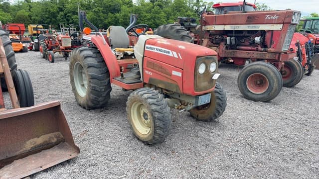 Image of Massey Ferguson 1533 equipment image 2