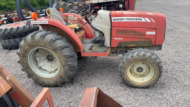 Image of Massey Ferguson 1533 equipment image 4