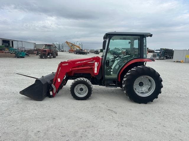 Image of Massey Ferguson 1552 equipment image 1