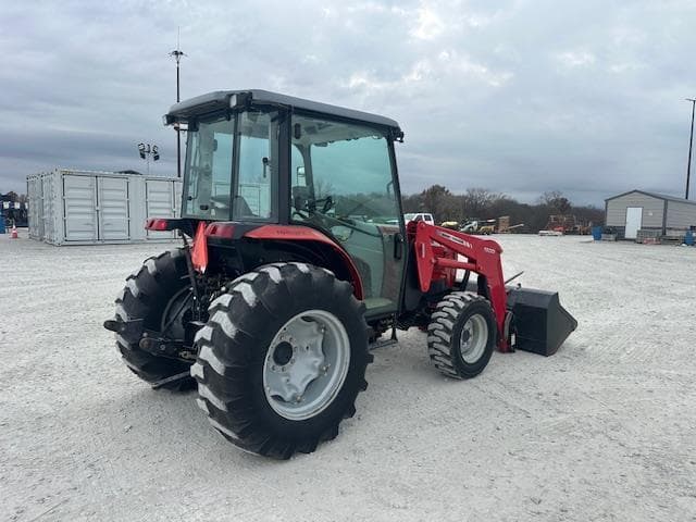 Image of Massey Ferguson 1552 equipment image 4