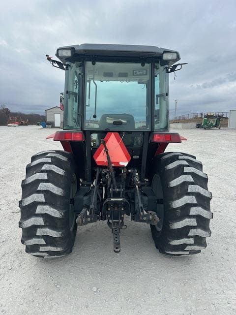 Image of Massey Ferguson 1552 equipment image 3