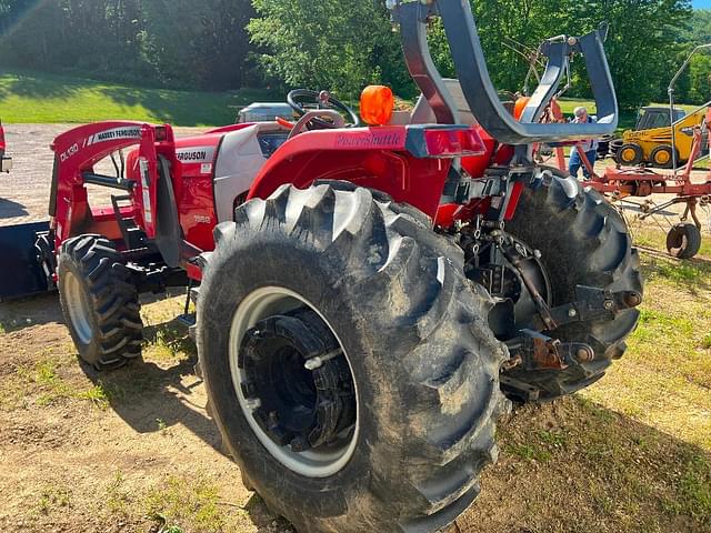 Image of Massey Ferguson 1552 equipment image 4