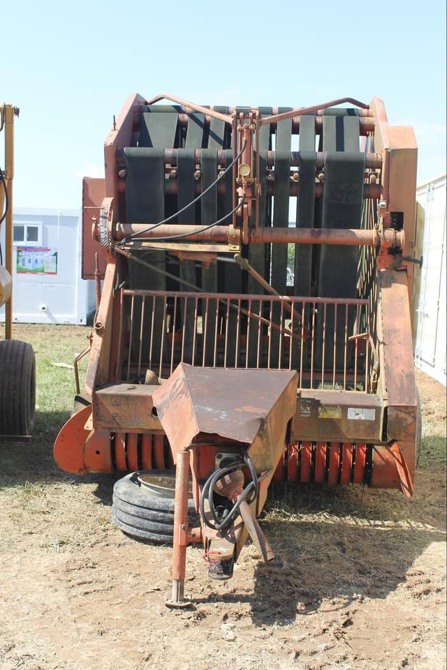 Image of Massey Ferguson 1560 equipment image 1