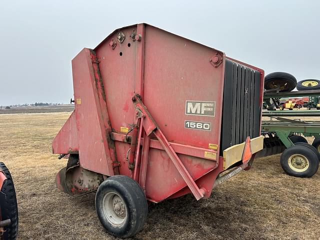 Image of Massey Ferguson 1560 equipment image 3