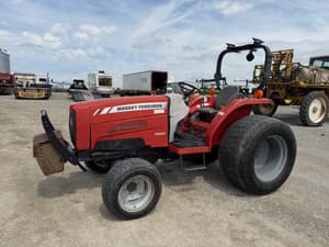 Massey Ferguson 1560 Image